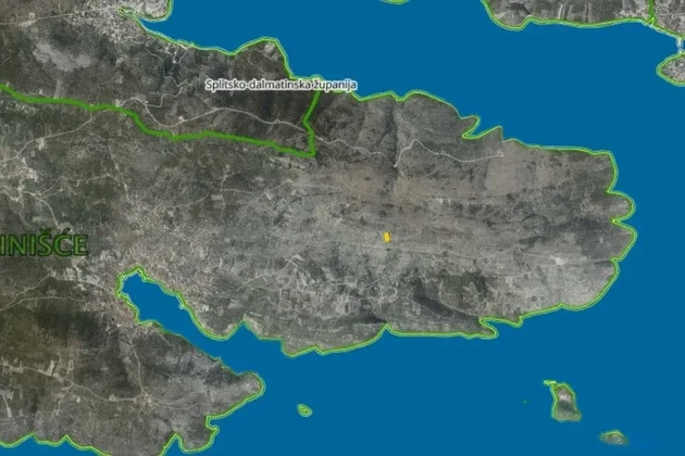 Marina, Vinišće, agricultural land 1601 m2, sea view