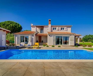 Fažana - Splendida villa moderna con ampio giardino in vendita