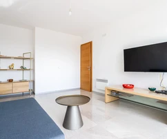 Trzypokojowe mieszkanie na sprzedaż w dzielnicy Split 3 po generalnym remoncie o powierzchni 93 m² w Chorwacji