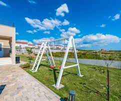 Villa à vendre à Sukošan avec piscine et jardin en Croatie