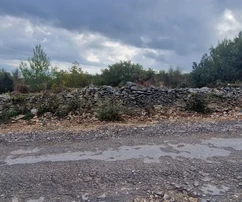 Trogir, Plano, działka rolna 3296 m2, widok na morze, droga