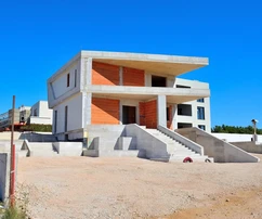 Vodice - Moderní vila s bazénem v klidné lokalitě