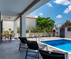 Maison moderne à Vrsi