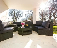 Nicely house with three spacious apartments and a garden, Istria, Ližnjan.