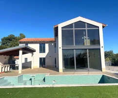 Poreč, Isztria: Luxus modern villa természetes környezetben