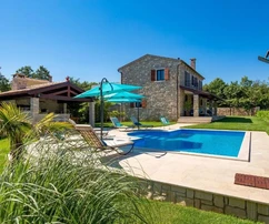 Belle villa en pierre avec piscine, Istrie, Svetvinčenat