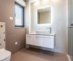 Kuća na prodaju u Promajni blizu mora