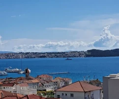 Seget D., 3-bedroom apartment 96 m2, new building, 3rd floor, elevator, sea view