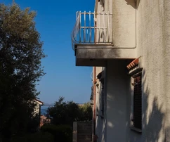 Maison individuelle à vendre près de la mer à Kožino en Croatie