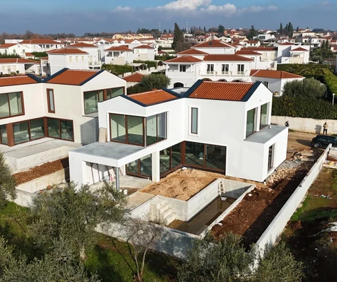 Isztria, Tar-Vabriga - Luxus villa medencével és tengerre néző kilátással