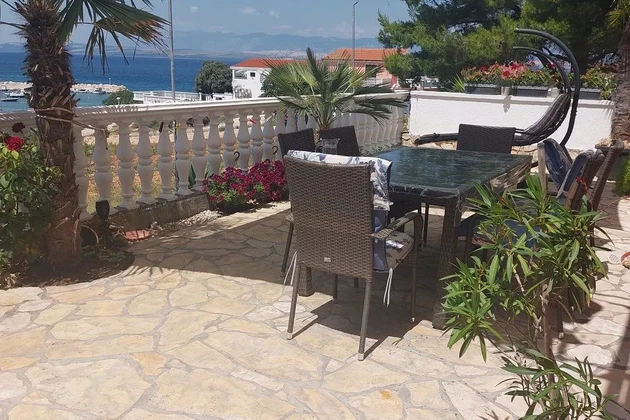 Proprietà indipendente con vista mare