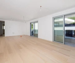 Apartamento de tres dormitorios en venta en Opatija con vistas en Croacia