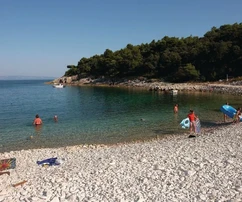 Marčana, Peruški: Neu renovierte Steinvilla mit Pool zu verkaufen