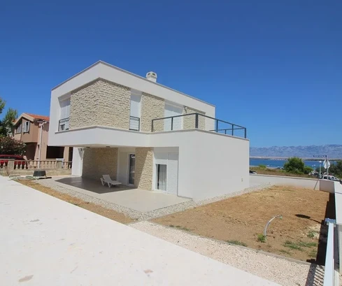 Villa 100 méterre a tengertől