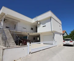 Casa appartamenti a 400 metri dal mare
