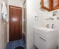 House with a swimming pool for sale in Rogoznica Ražanj in Croatia