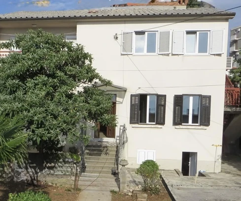 Freistehendes Einfamilienhaus in Rijeka-Kozala zu verkaufen in Kroatien