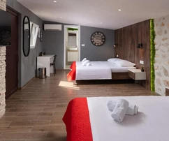 Eladó villa medencével Brač szigetén Horvátországban