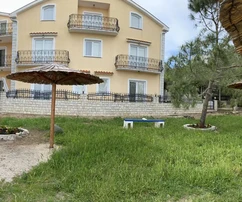 Willa apartamentowa na sprzedaż na wyspie Pašman w Chorwacji