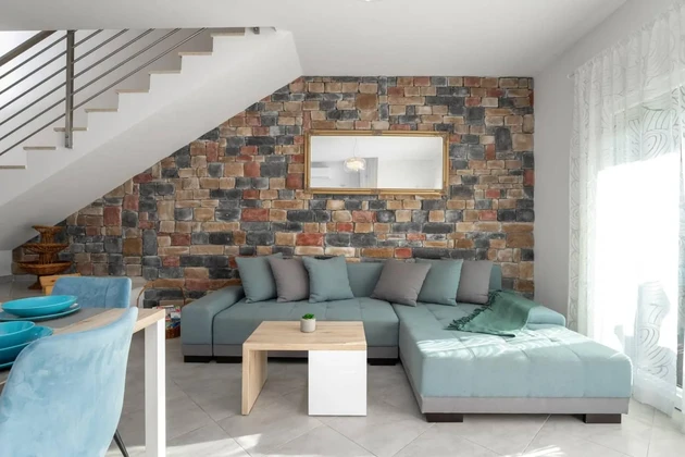Istria, vicino a Umago, incantevole casa a schiera con piscina privata in zona tranquilla