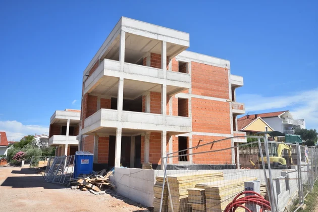 Vodice - Penthouse s výhľadom na more v širšom centre mesta, 300 m od maríny