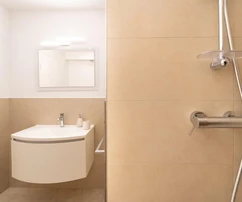 Appartement de deux chambres à vendre à Bibinje au bord de la mer en Croatie