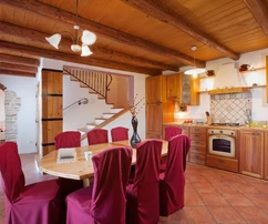 Villa in pietra con piscina in vendita a Marčana in Croazia