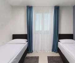 Wohnung am Meer in Umag mit Meerblick zu verkaufen in Kroatien