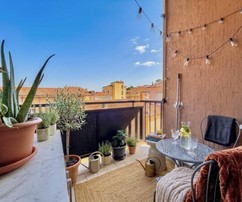 RENOVATED FOUR-BEDROOM APARTMENT IN THE HEART OF SAN LORENZO AL MARE
