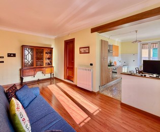 Apartamento totalmente renovado y amueblado, ideal para vivir o como inversión