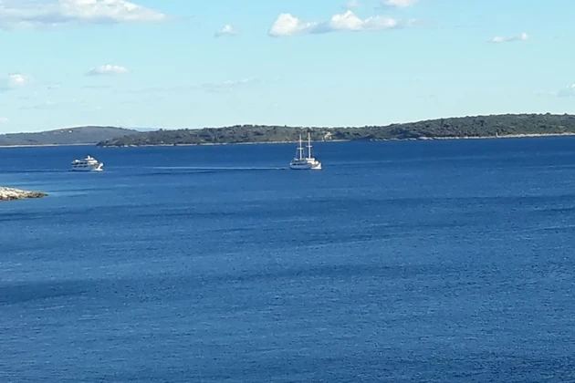 Marina, Vinišće, stavební pozemek 4590 m2, výhled
