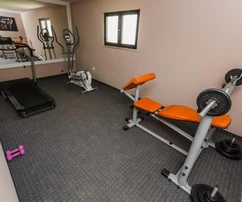 Vila s bazenom na prodaju u Kaštel Lukšiću