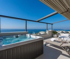 Ekskluzivna suvremena vila s panoramskim pogledom na more