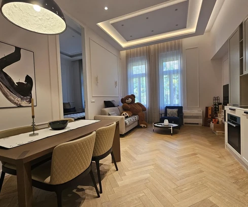 Ekskluzivan stan na prodaju uz more Opatija