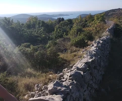 Ražanj, poľnohospodárska pôda 7084 m2, prvý rad pri mori