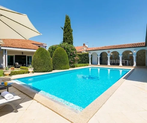 Kukci, Istria: Amplia villa con piscina y anexo