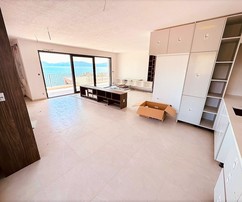 Lussuoso attico di Hvar: vista sul mare e servizi esclusivi