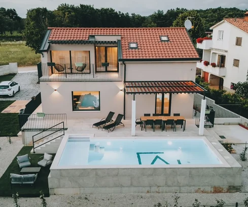 Casa nuova con piscina, Istria, Parenzo