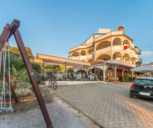 Vrsar, Istrie – Investissement unique : hôtel, spa et appartements