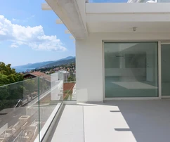 Opatija private, exclusive four-room apartment 139 m², swimming pool, fitness room