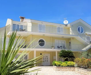 Apartmenthaus im Zentrum von Zadar