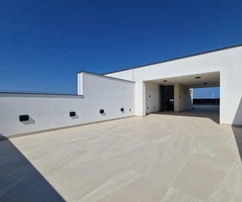 Vir - Apartamento con tres dormitorios, terraza en la azotea y vistas al mar y alrededores