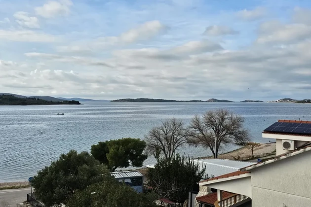 Vodice-Srima - Penthouse first line to the sea