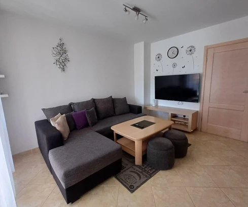 Istrien, Poreč: Möblierte wohnung terrasse parkplatz