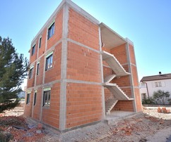 VENDIDO - Ático de lujo disponible en Vodice