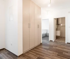 Appartement confortable à vendre en bord de mer à Okrug en Croatie