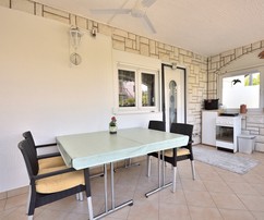 House with two apartments for sale in Tribunj