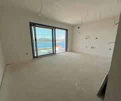 Rogoznica, Ražanj, két hálószobás apartman 63,52 m2, tengerre néző, 160 m-re a tengertől