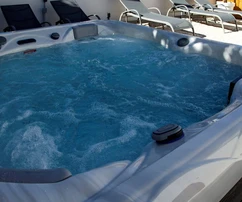 Casa espaciosa con apartamentos en venta en Medulin, Croacia