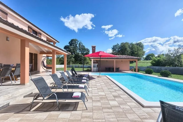 Nádherne vyzerajúca moderná vila – Rojnici, región Istria
